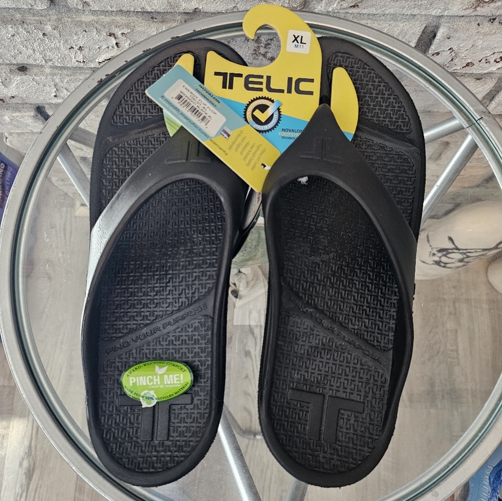 Telic Flip Flop BLACK-Pillow-Soft, NEW with Tags
